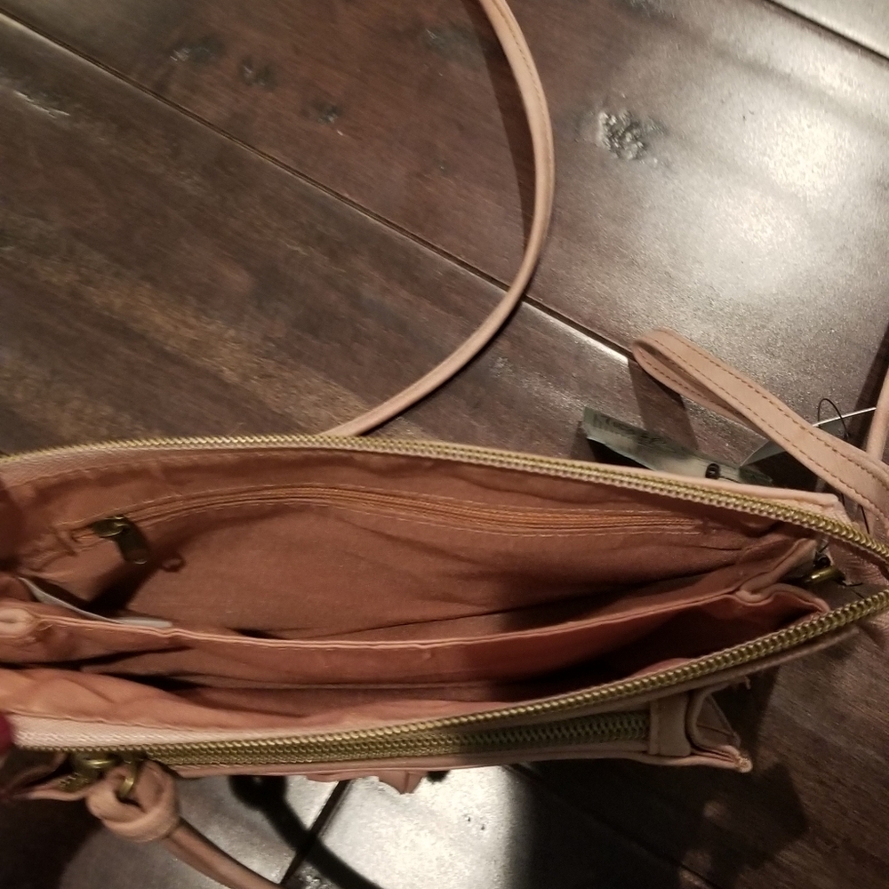 Cross body - Picture 3 of 4